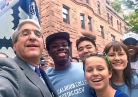 President Salovey Selfie with Calhoun Moving Crew